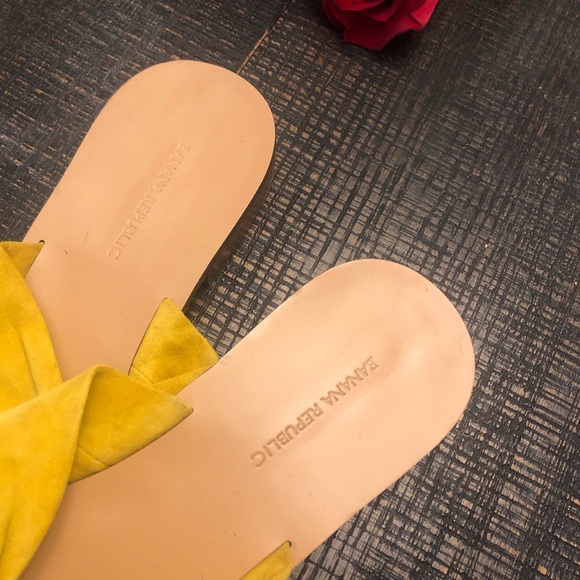 Banana Republic Yellow Karolina Suede Slide Sandal - Picture 2 of 6